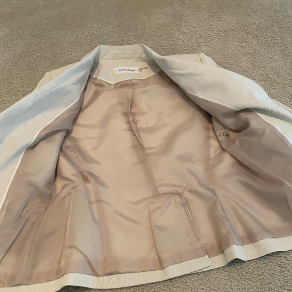 Calvin Klein Chic Beige Blazer and Short Set - Picture 3 of 14